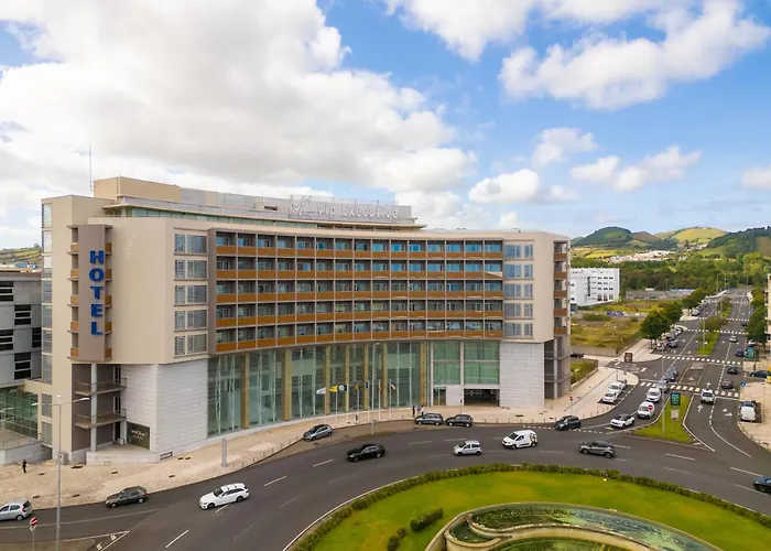 Hotel familiar: Vip Executive Azores Hotel