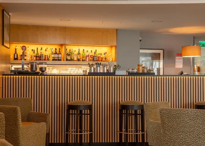 Hotel familiar: Vip Executive Azores Hotel