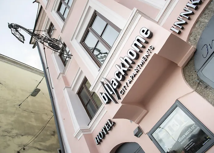 Blackhome Boutique I Contactless Check-In