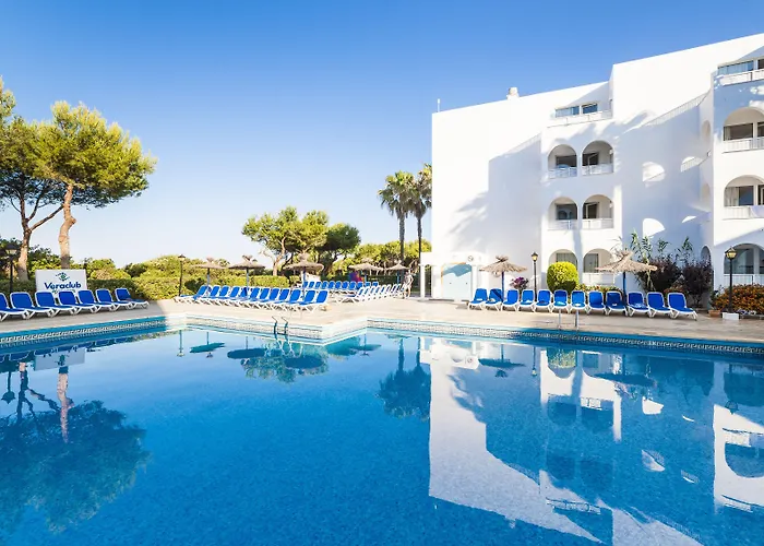 Apartamentos Globales Lord Nelson