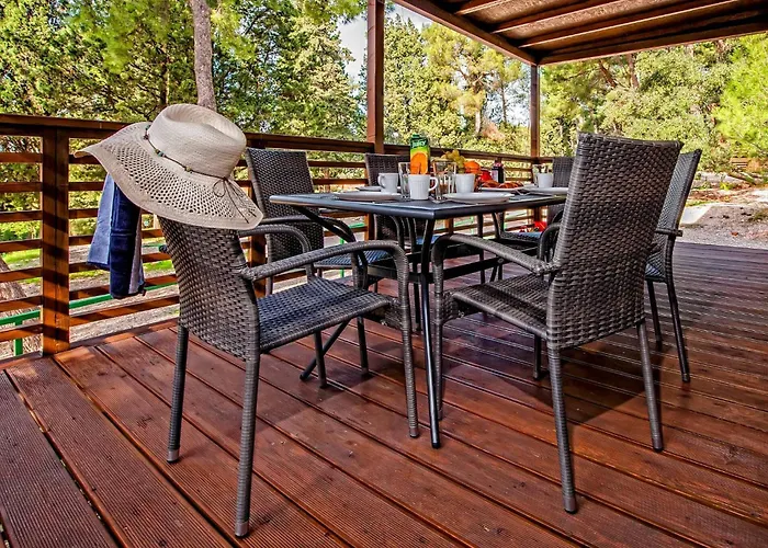 Pet Friendly hotel: Eurocamp Mobile Homes At Campsite Porton Nature Hideouts