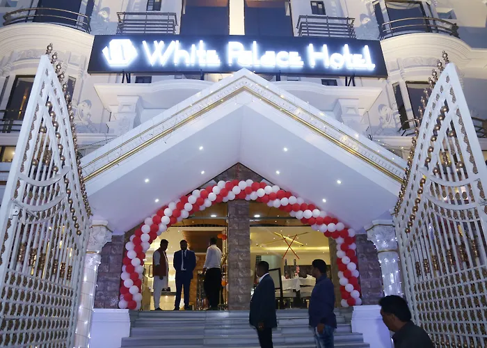 White Palace Hotel