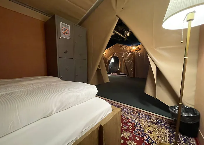 Lodge: Urban Camper Hostel & Bar