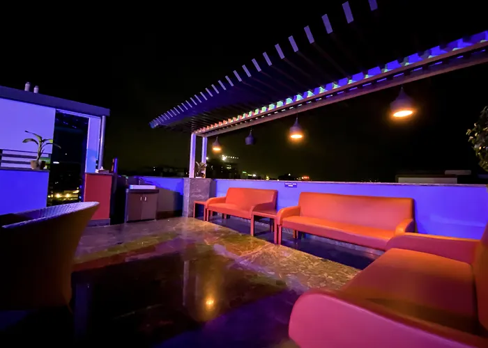Sky Suites Huda City Center