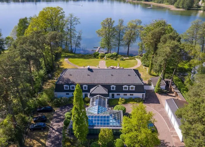Nook Lakehouse