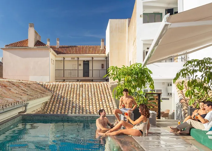 Albergue: Coeo Hernan Ruiz Rooftop Pool Hostel