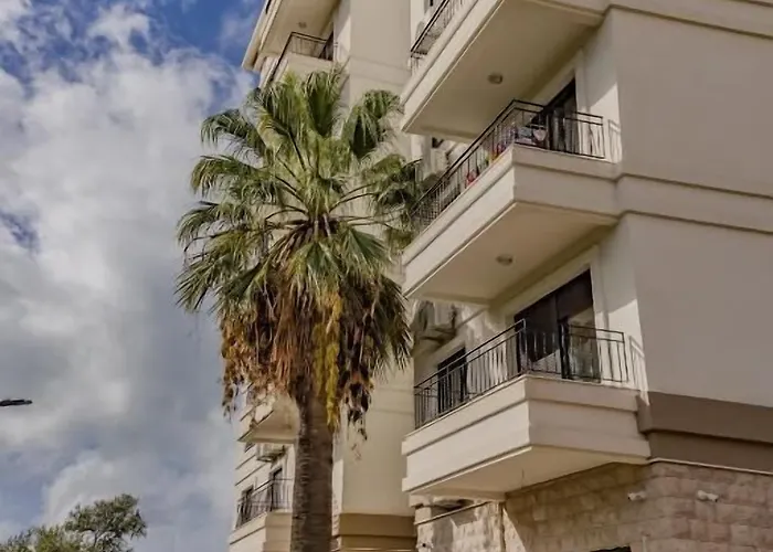 Family Hotel: Hotel Pharos