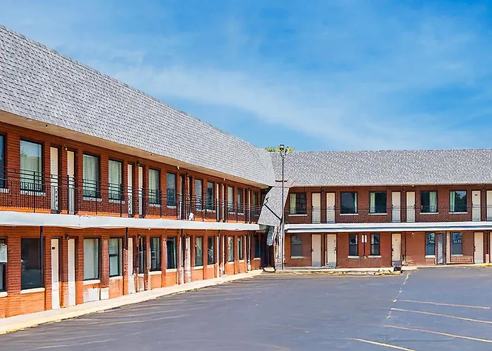 Hotel O Miami Inn & Suites Chicago Midway Airport