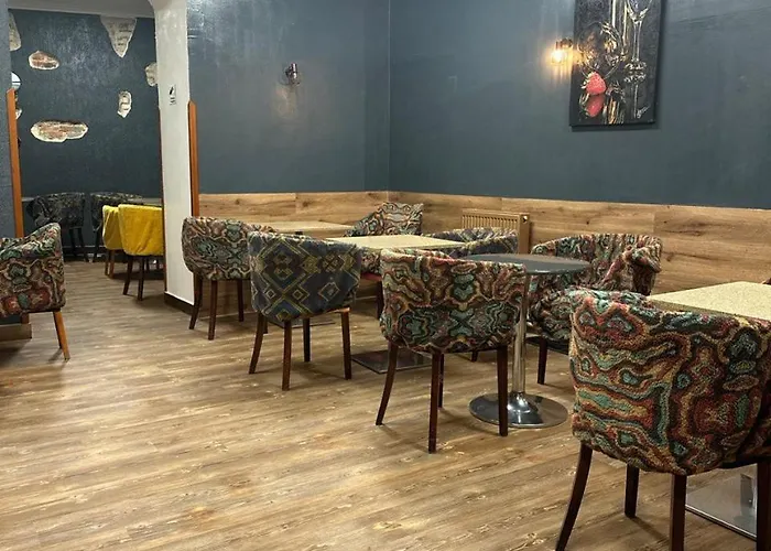 3-Sterne-Hotel: Gallery Hotel Sis