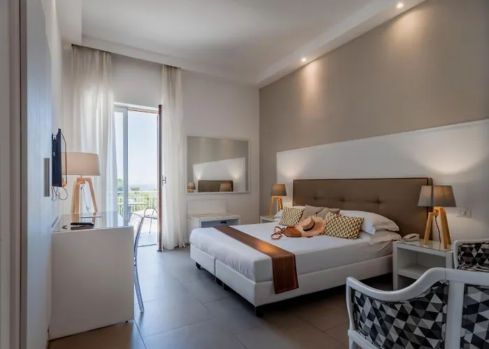 Luxury hotel only: Hotel Rivage