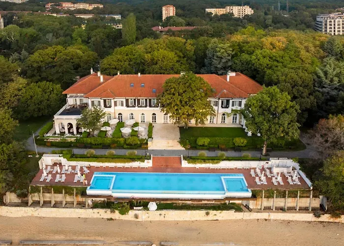 Hvd Boutique Hotel Oasis - Private Beach & Free Parking