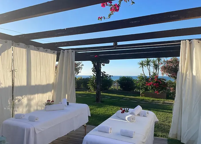 Acacia Resort