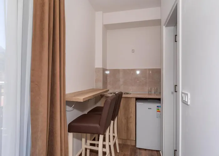 Family Hotel: Hotel Pharos