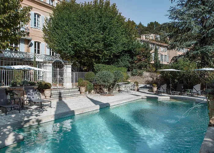 Location Maison Vacances La Madone
