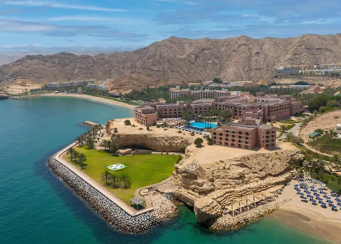 Hotels with pool Al Husn Muscat (Adults Only)