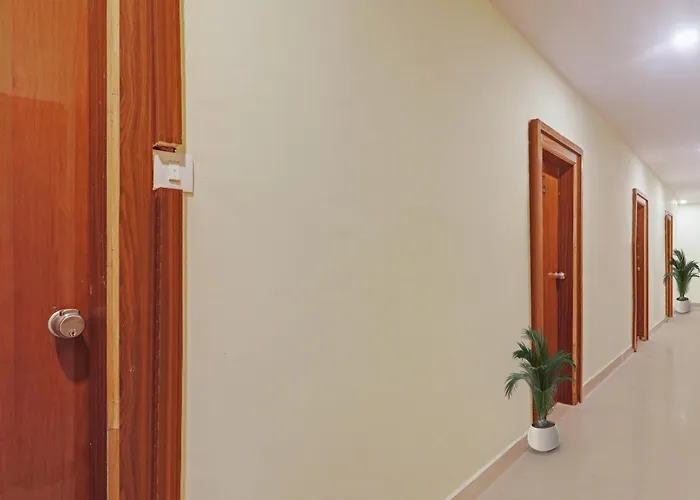 Pet Friendly hotel: Townhouse Ragas Grand