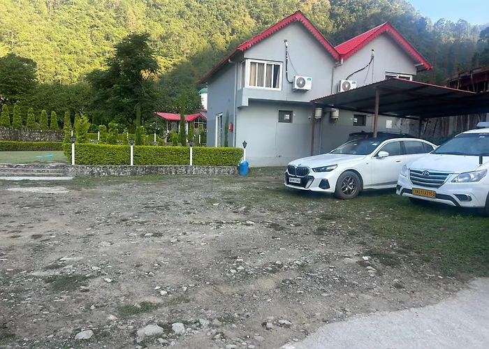 Dog friendly hotels Purna Boutique Resort - Luxury Villa