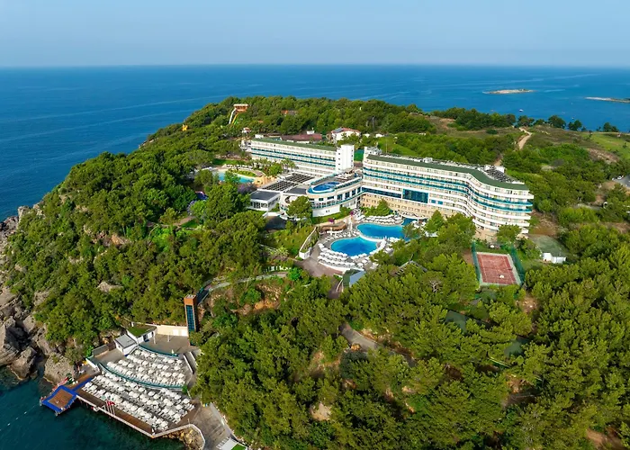 Good Life Utopia Family Resort