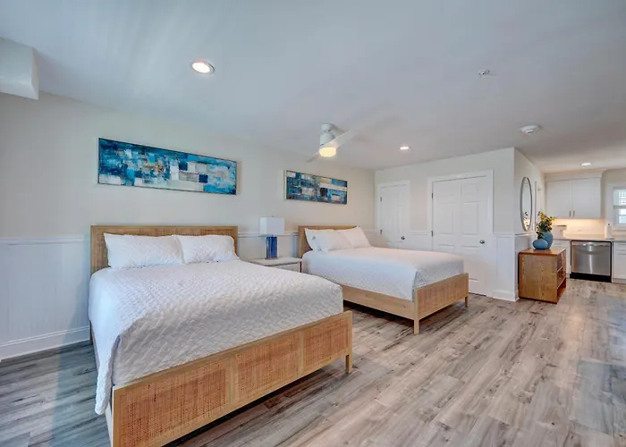 3002 Queen Suite, 3Rd Floor Surfside