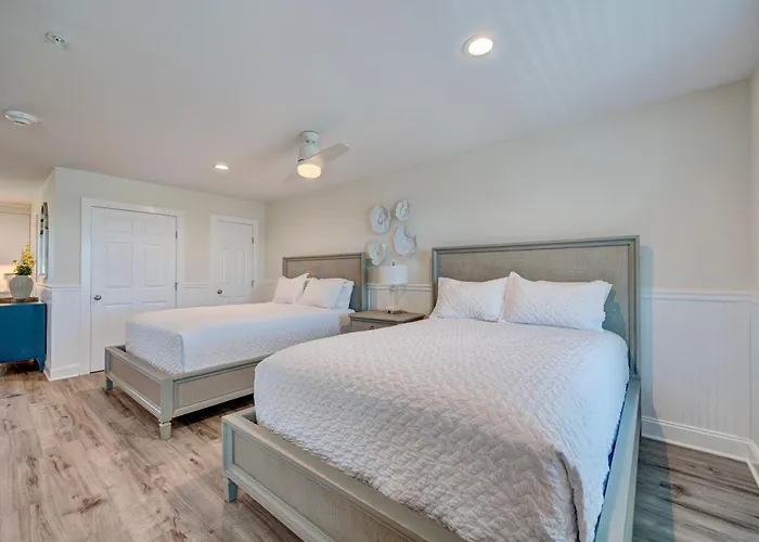 3006 Queen Suite, 3Rd Floor Cove
