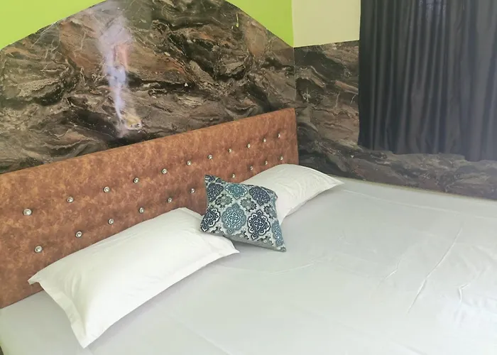 Samaira Guest Houses