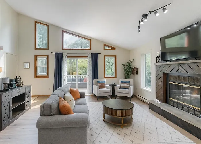 Poconos Hideaway - Woods & Wildlife