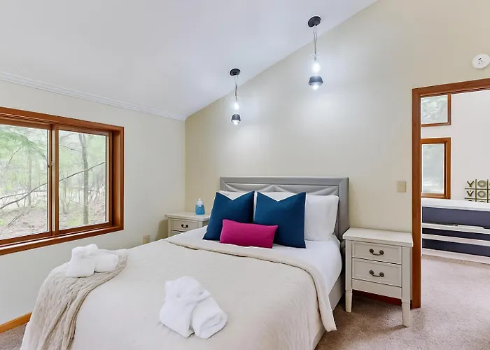 Poconos Hideaway - Woods & Wildlife