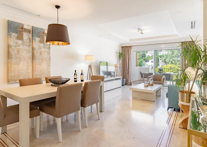 All Vacation Rentals Aloha Hill Club