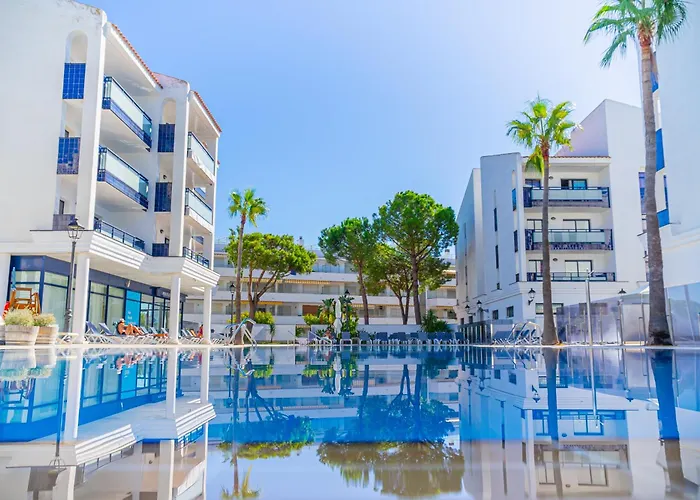 Pins Platja Apartments
