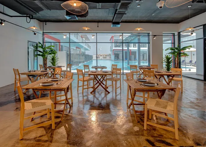 Hotels With Four Stars Kay Homes
