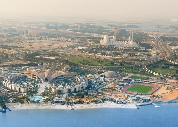 Hotel dichtbij College: Erth Abu Dhabi Hotel