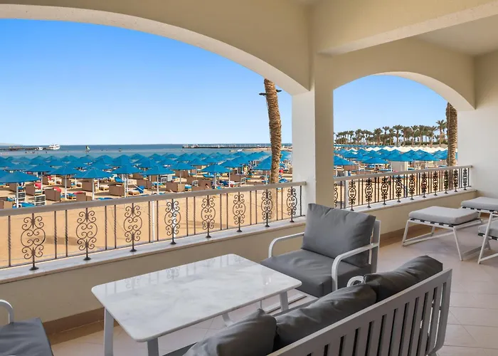 Casino hotel: Pickalbatros Dana Beach Resort - Aqua Park