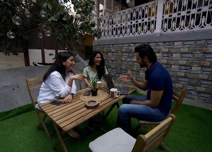 Gosolo Stays Bandra