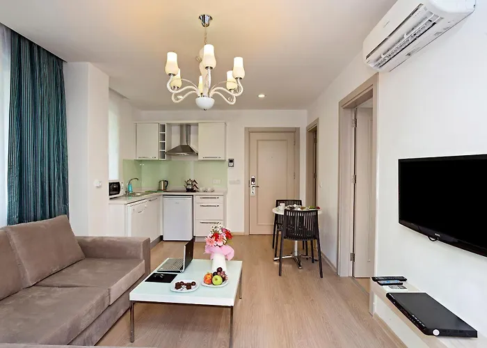 The Room Hotel & Apartments