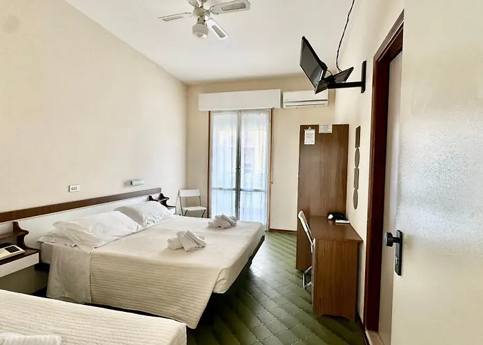 Strandhotel: Hotel B&B Avana