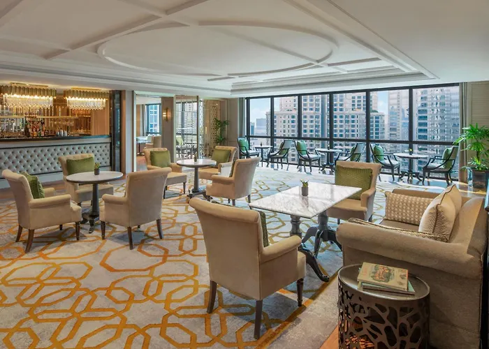 Luxury hotel only: The Athenee Hotel, A Luxury Collection Hotel, Bangkok