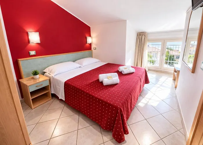 Hotel Villa Tina Easy Stay Room Only