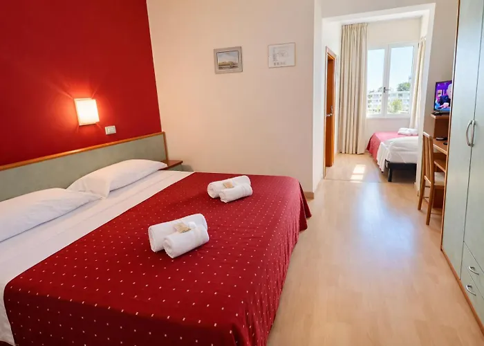 Hotel Villa Tina Easy Stay Room Only