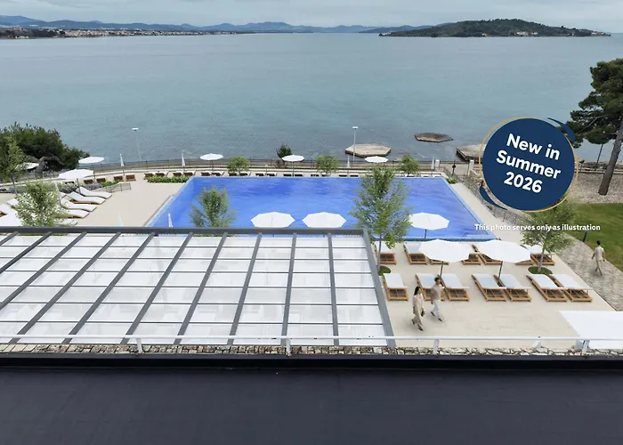 Luxury hotel only: Villas Arausana & Antonina