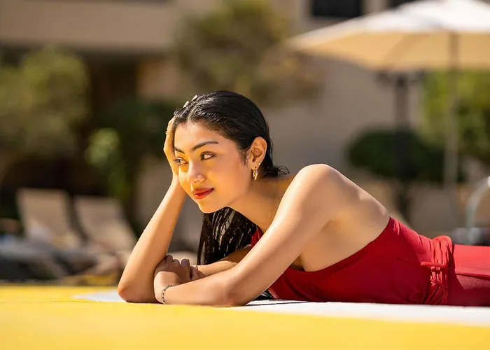 Beach hotel: Novotel Bahrain Al Dana Resort