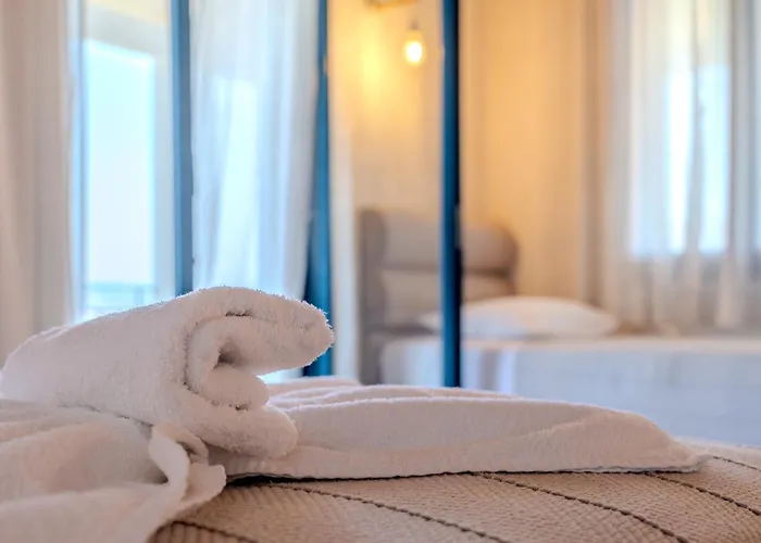 Beach hotel: Metaxatos Apartments