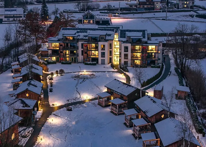 Hotel nahe College: Lake Resort Pressegger See