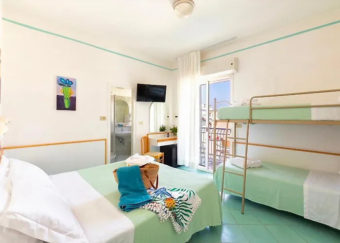 Hotel all'aeroporto: Hotel Caprice B&B - in centro a Riccione