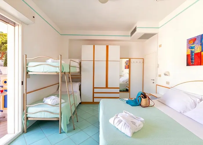 Hotel all'aeroporto: Hotel Caprice B&B - in centro a Riccione