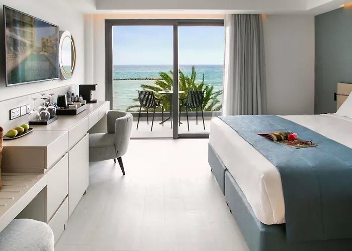 Mercure Larnaca Beach Resort