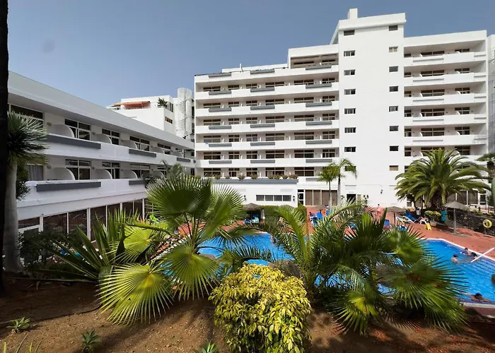 Complejo Blue Sea Puerto Resort compuesto por Hotel Canarife y Bonanza Palace