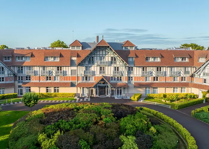 Renaissance Paris Hippodrome de St. Cloud Hotel