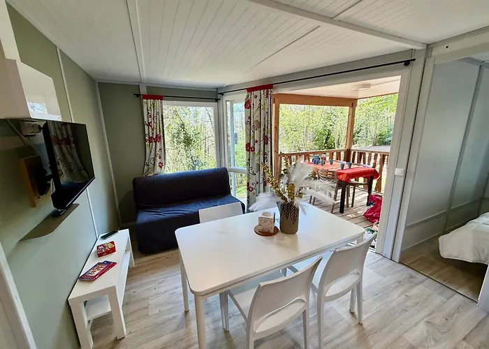 Les Chalets Du Perigord