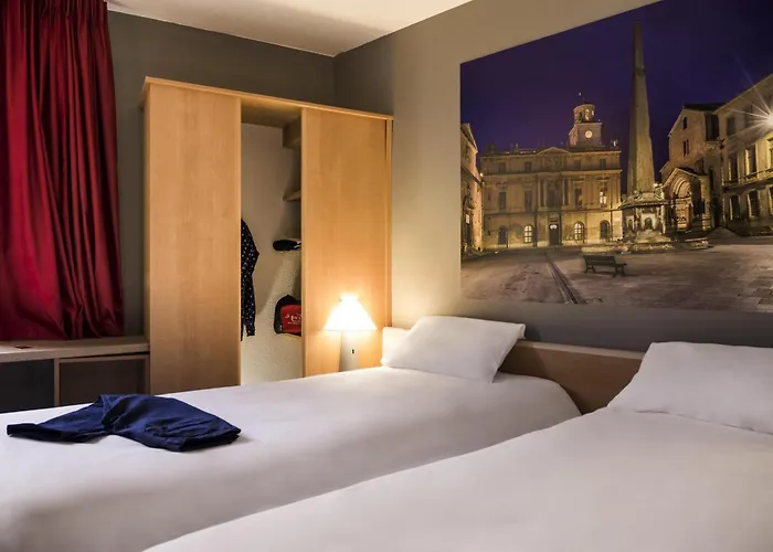 Ibis Arles