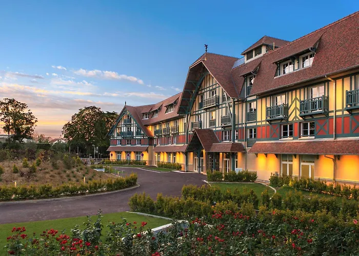 Renaissance Paris Hippodrome de St. Cloud Hotel
